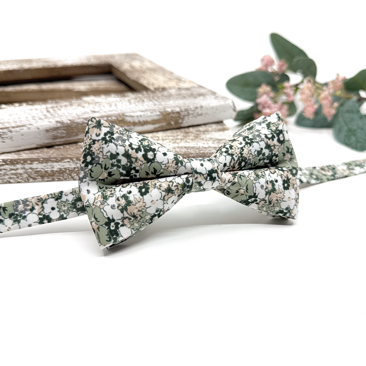 Dusty Green Suspenders, Pale Green Floral Bowtie, Suspender Bowtie Set, Wedding Suspenders
