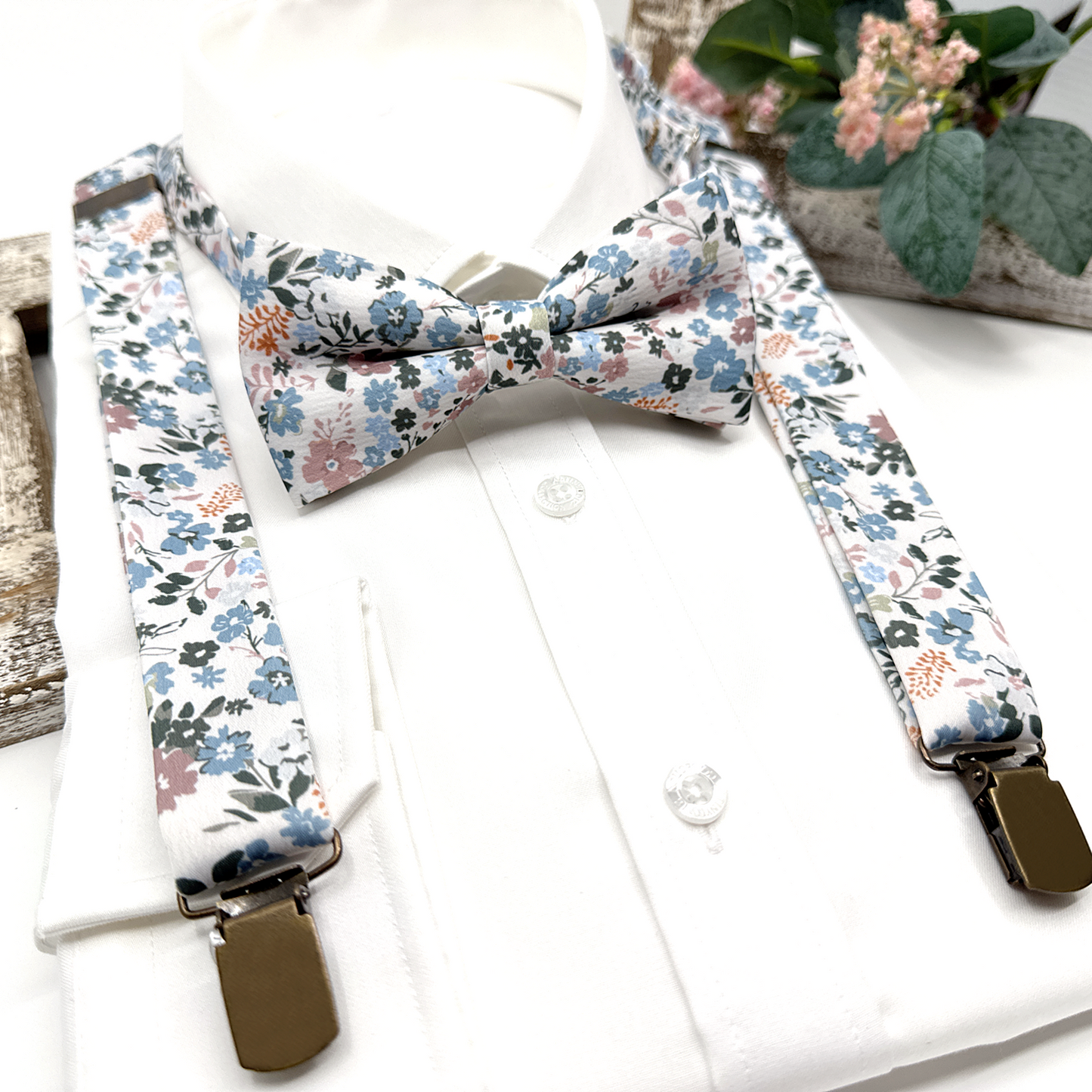 Dusty Blue Floral Suspenders, Dusty Blue Bow tie, Suspender Bowtie, Wedding Floral Suspenders