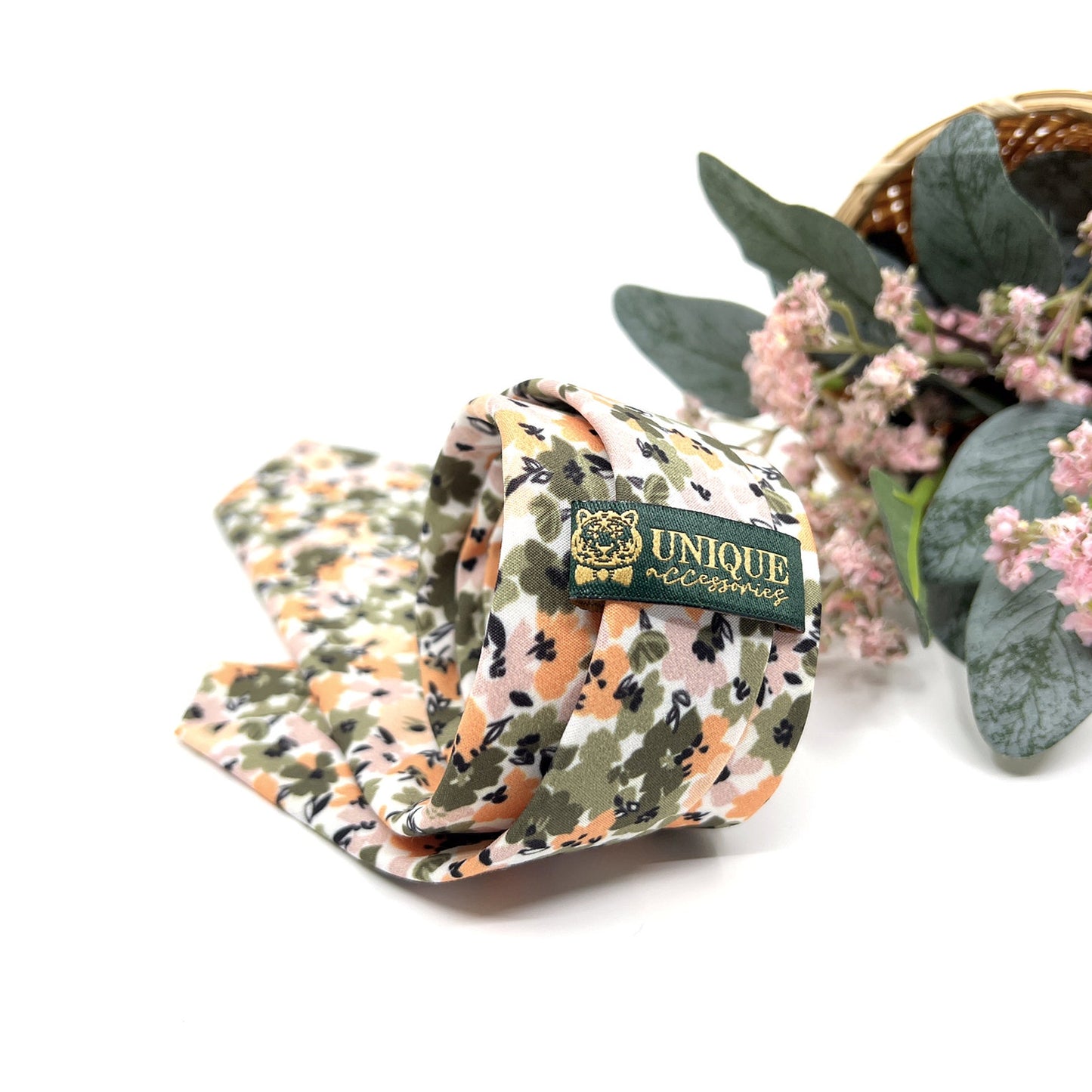 Green Floral Necktie, Groomsmen Neckties, Wedding Floral Neckties, Groom Necktie, Men Neckties