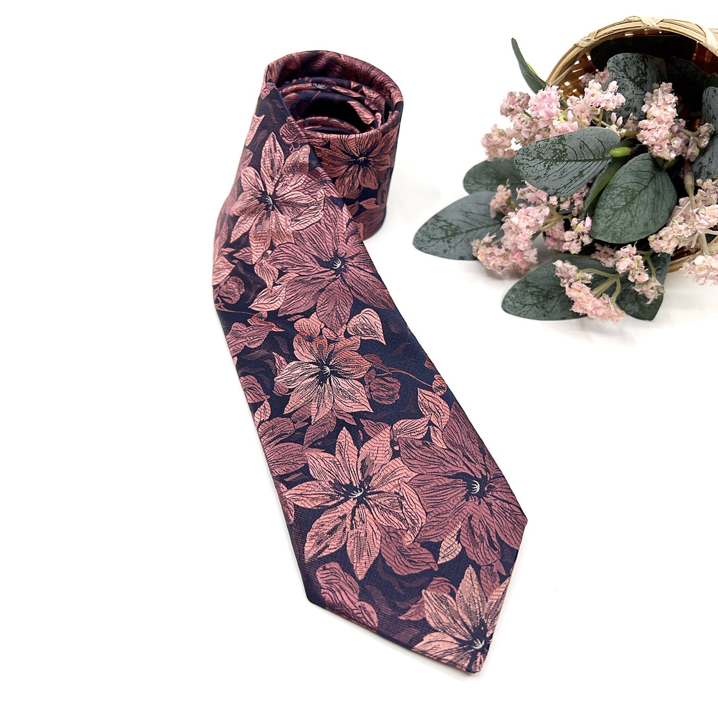 Dusty Rose Floral Necktie, Mens Neckties, Wedding Necktie, Goom Necktie