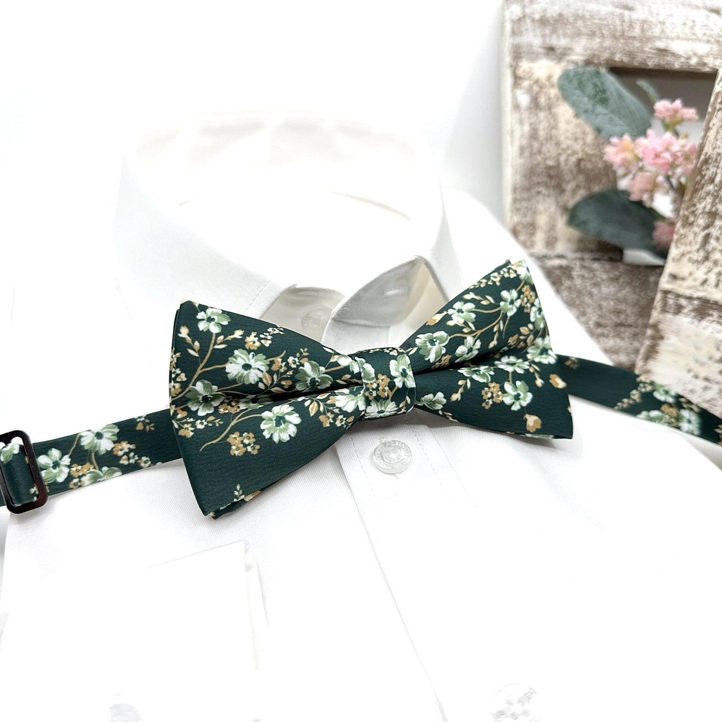 Dark Green Necktie, Floral Necktie, Wedding Floral Tie, Groomsmen Necktie